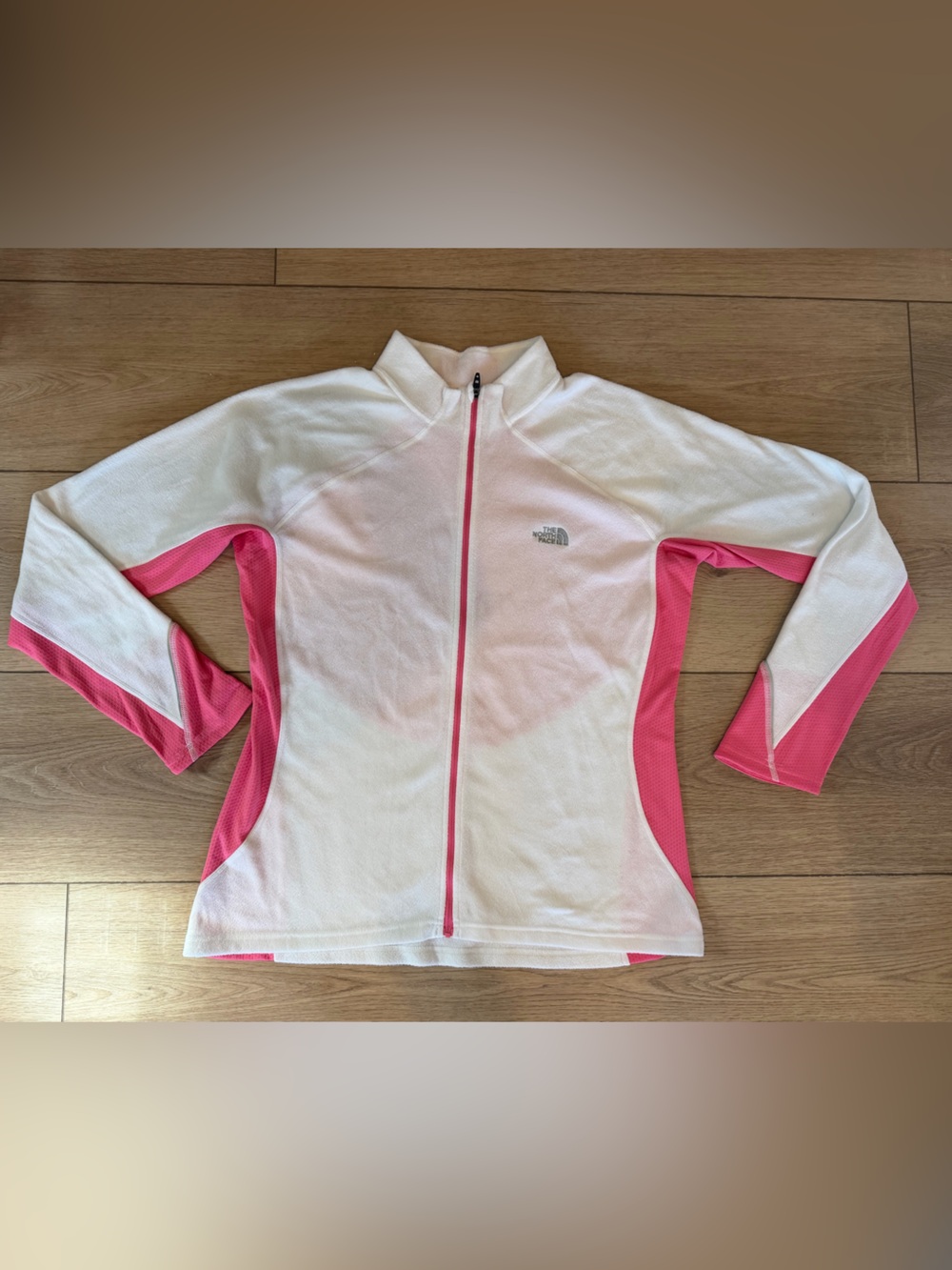 The North Face Woman’s Full-Zip Fleece - Pink & White. Flight Series, Vapor Wick